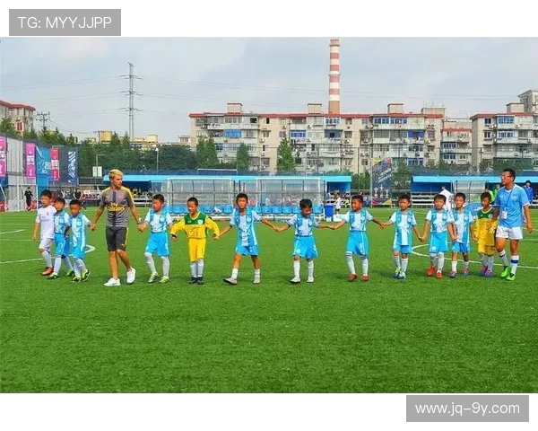 以津凌足球俱乐部为核心全面探讨区域青训体系高质量建设之发展路径